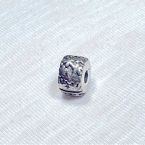 Pandora Fower charm clip, sterling silver